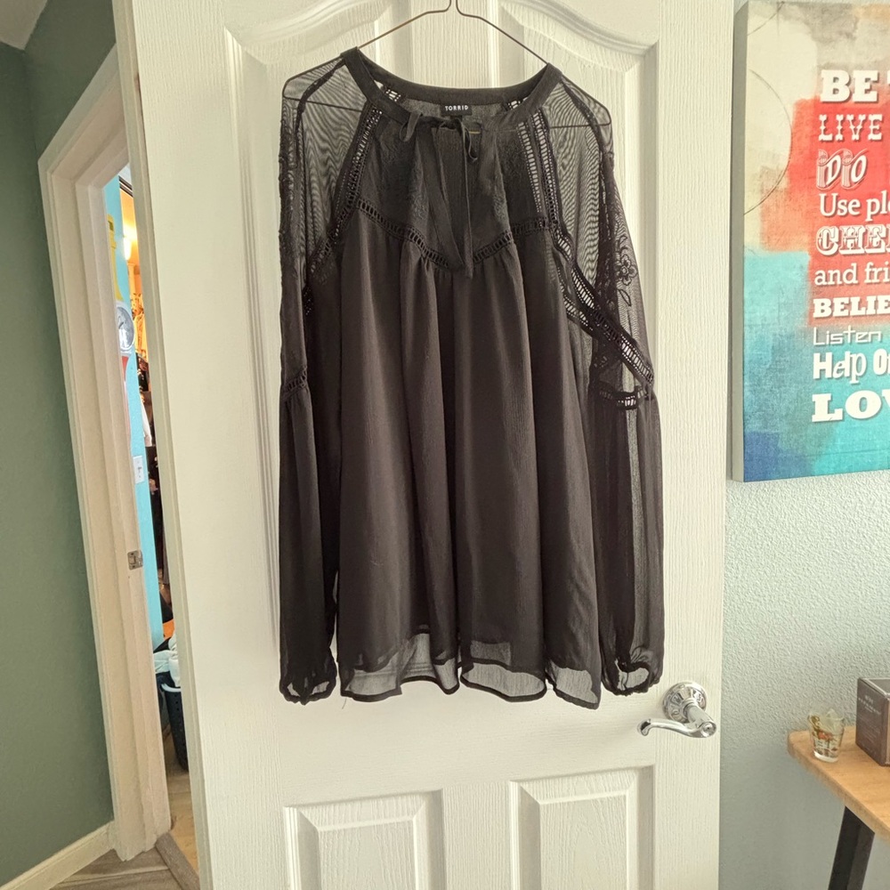 Torrid Semi Sheer Black Floral Blouse Balloon Sleeves  Eyelet Lace